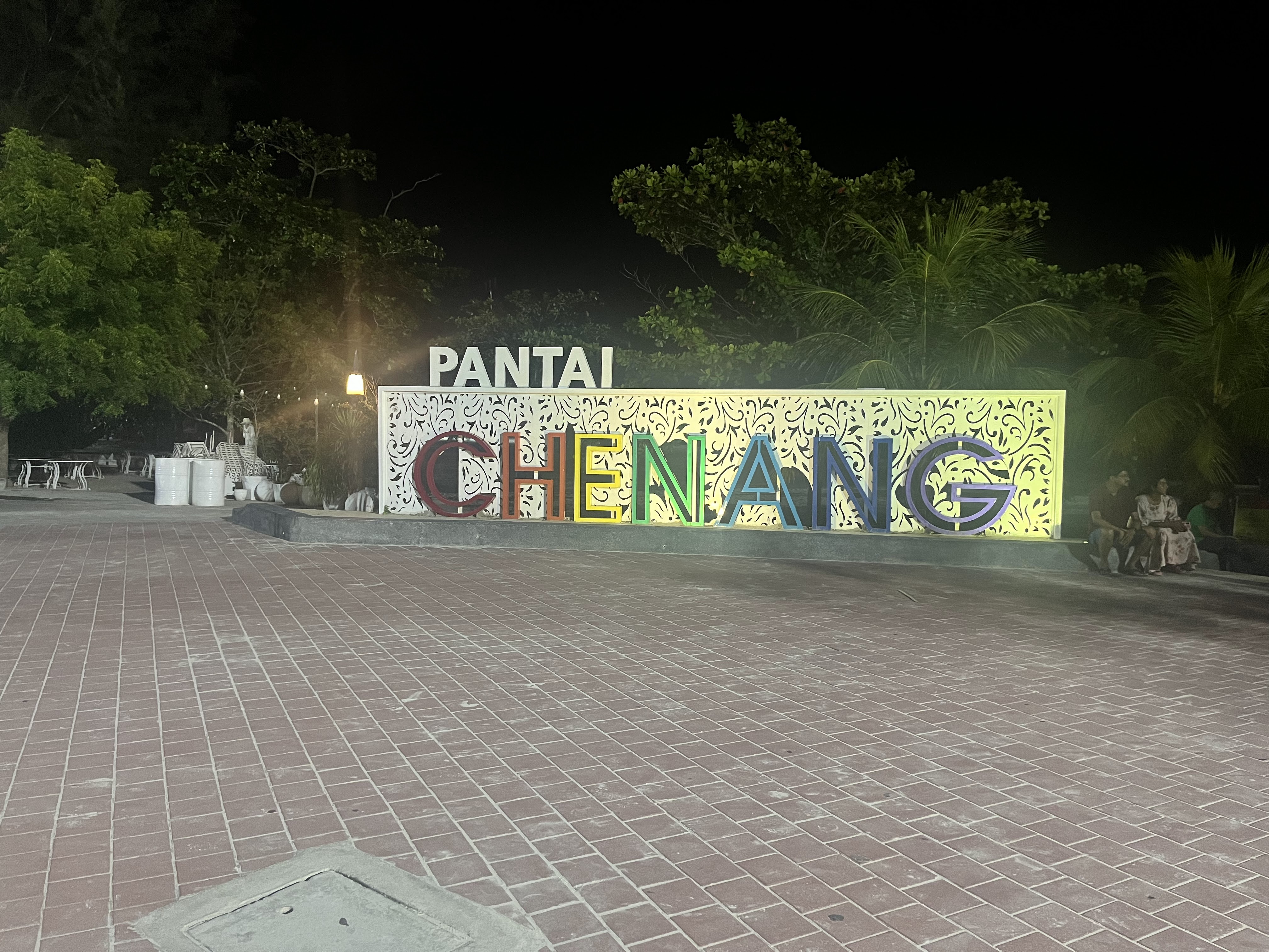 Pantai Chenang